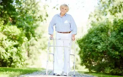 Beneficios de pasear en personas mayores