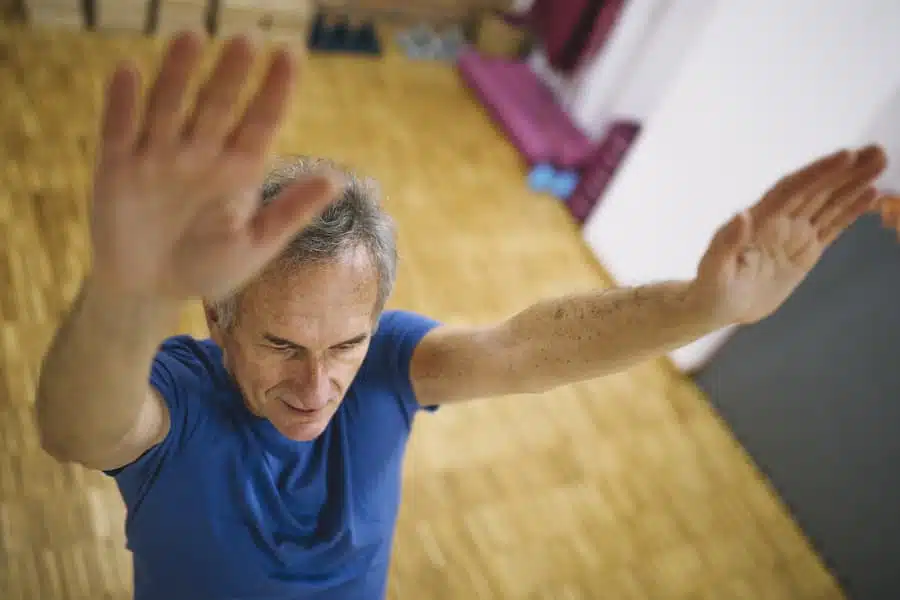 Atrofia muscular en personas mayores